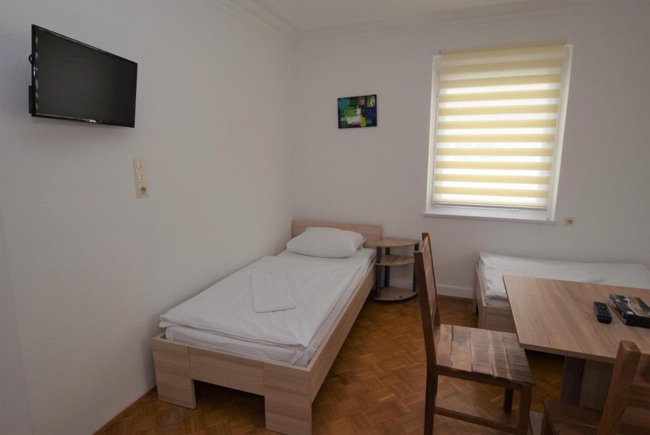 Nuertingen Zimmer Ngoại thất bức ảnh